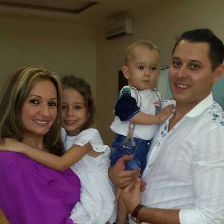 Camelia Mindricel Selariu si familia