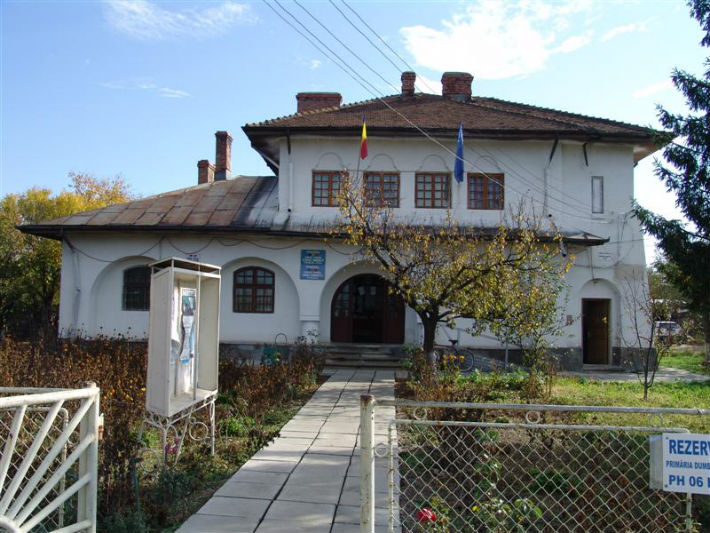 Primaria Dumbravesti