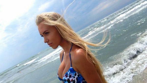 Kristina Ciasovschih miss Romania 2015 plaja
