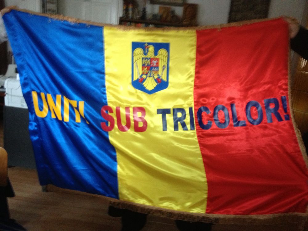 uniti-sub-tricolor