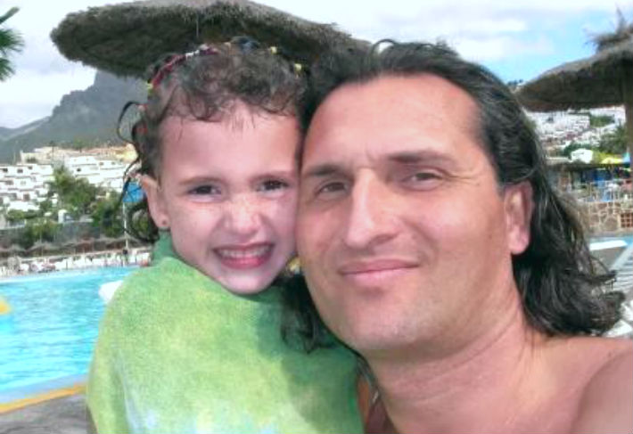 Andi Davidescu si fetita