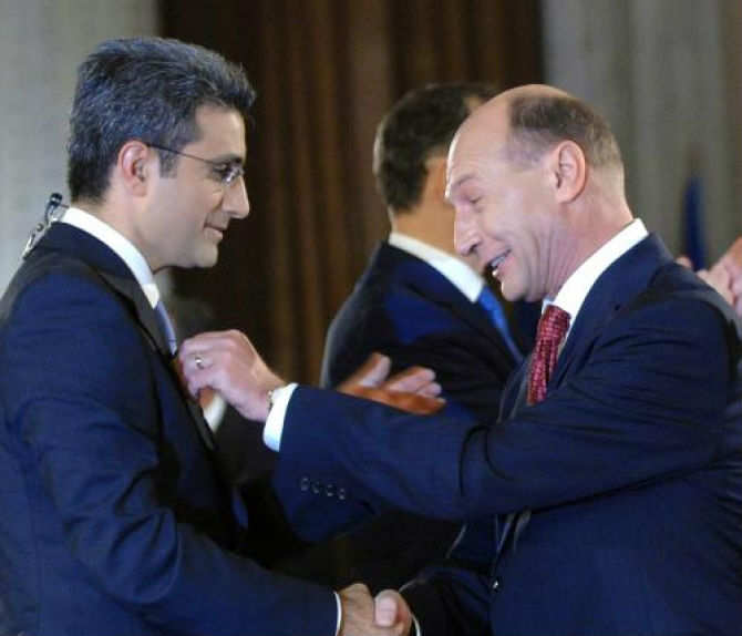 robert_turcescu_traian_basescu