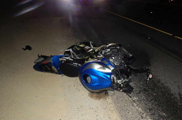 accident-motocicleta-noaptea