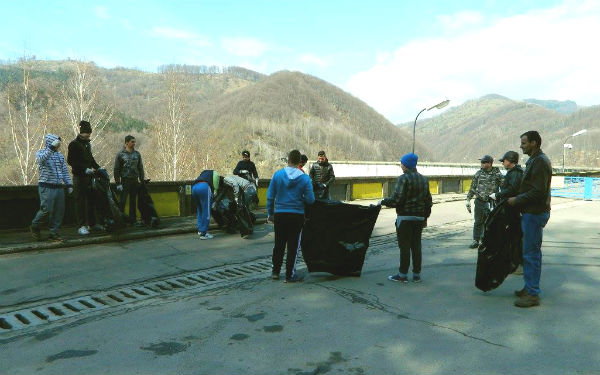 ecologizare Lacul Paltinu si imprejurimi 3