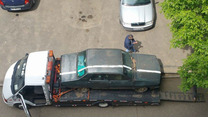 masina cu dunga Ploiesti ridicata
