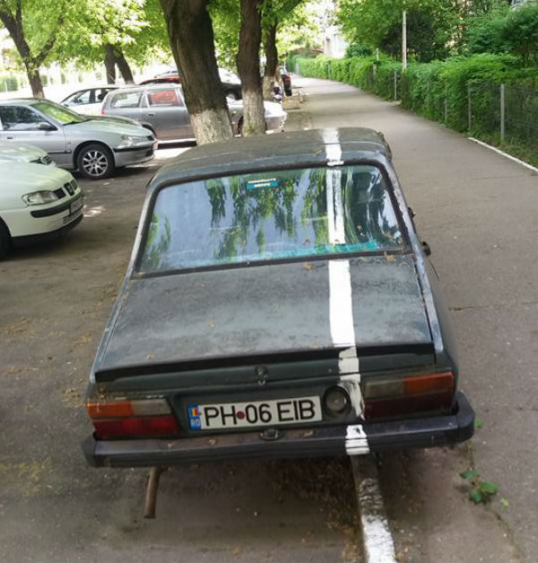 poza reala Ploiesti masina cu dunga 1