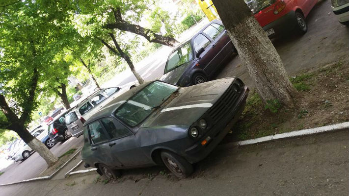 poza reala Ploiesti masina cu dunga 2