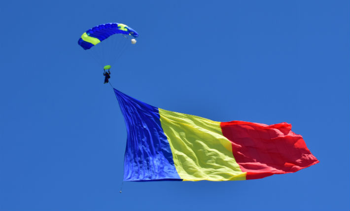 tricolor parasutat