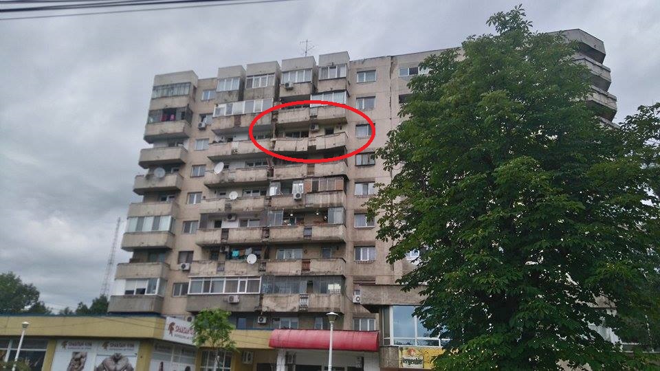 balcon care sta sa pice 1