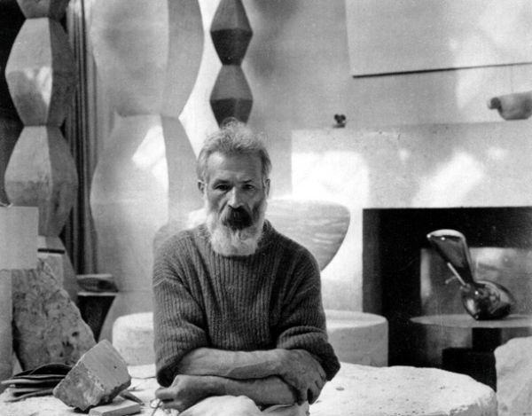 Constantin-Brancusi-001