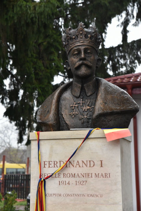 bust Ferdinand la Paulesti 2