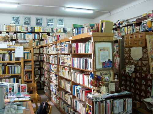 biblioteca scoala